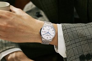 Cảnh Báo Đồng hồ Carnival 1986